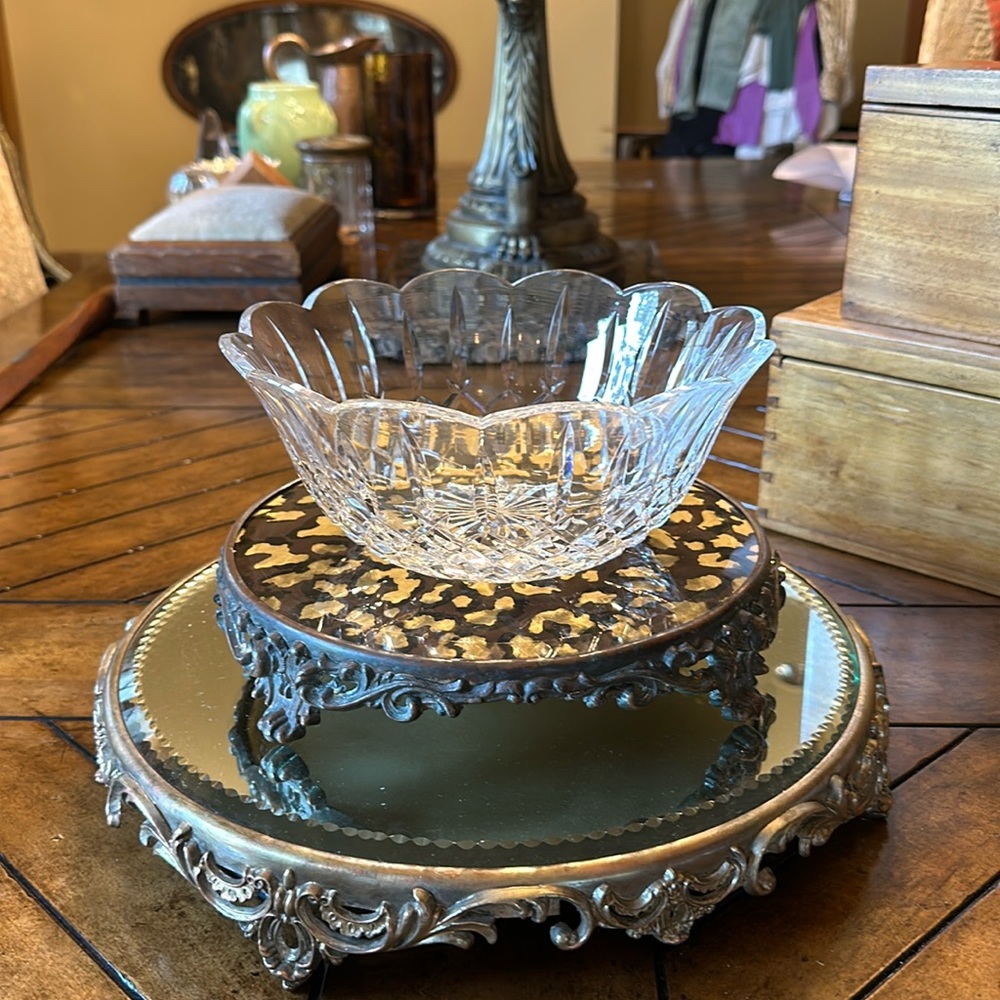 Beautiful Waterford, crystal bowl with scalloped edge, marked as Waterford